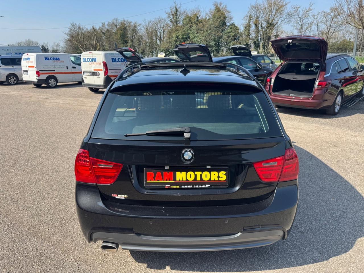 Bmw 320d Touring M-Sport auto tetto navi pelle