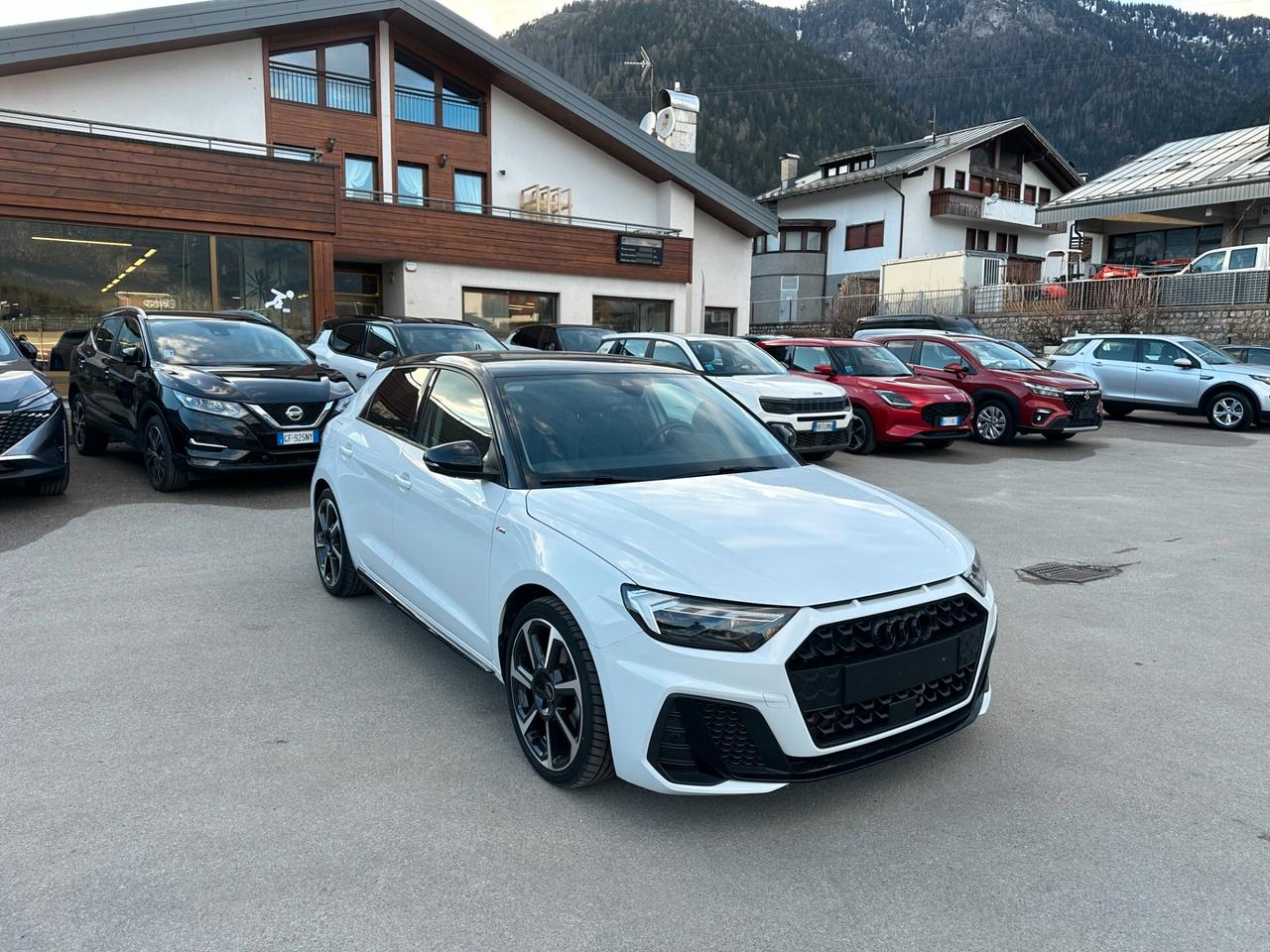 Audi A1 SPB 30 TFSI S tronic Identity Black