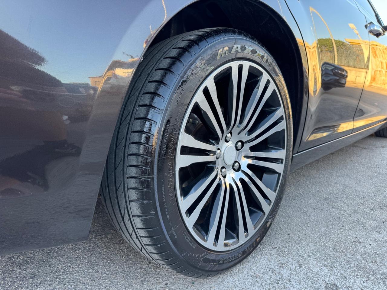 Lancia Thema 3.0 V6 Multijet 239 CV Executive IPER FULL!!