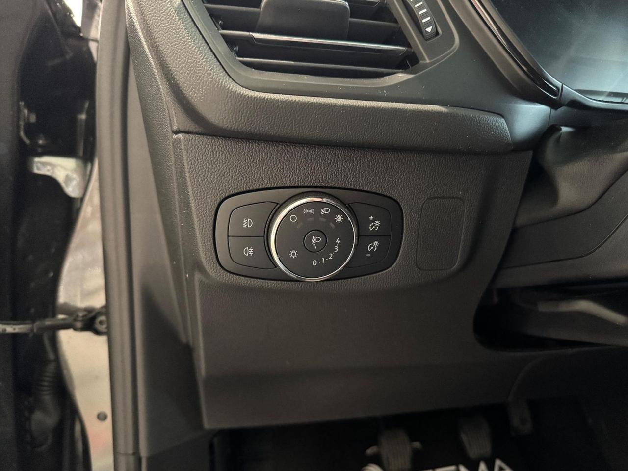 FORD Focus 1.0 125 CV Hybrid ST-Line GOMME M+S