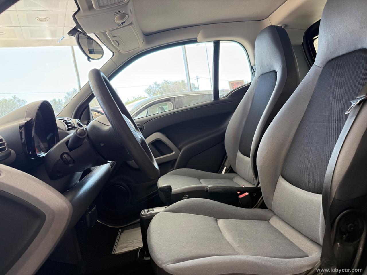 SMART fortwo 1000 52 kW MHD coupé pure