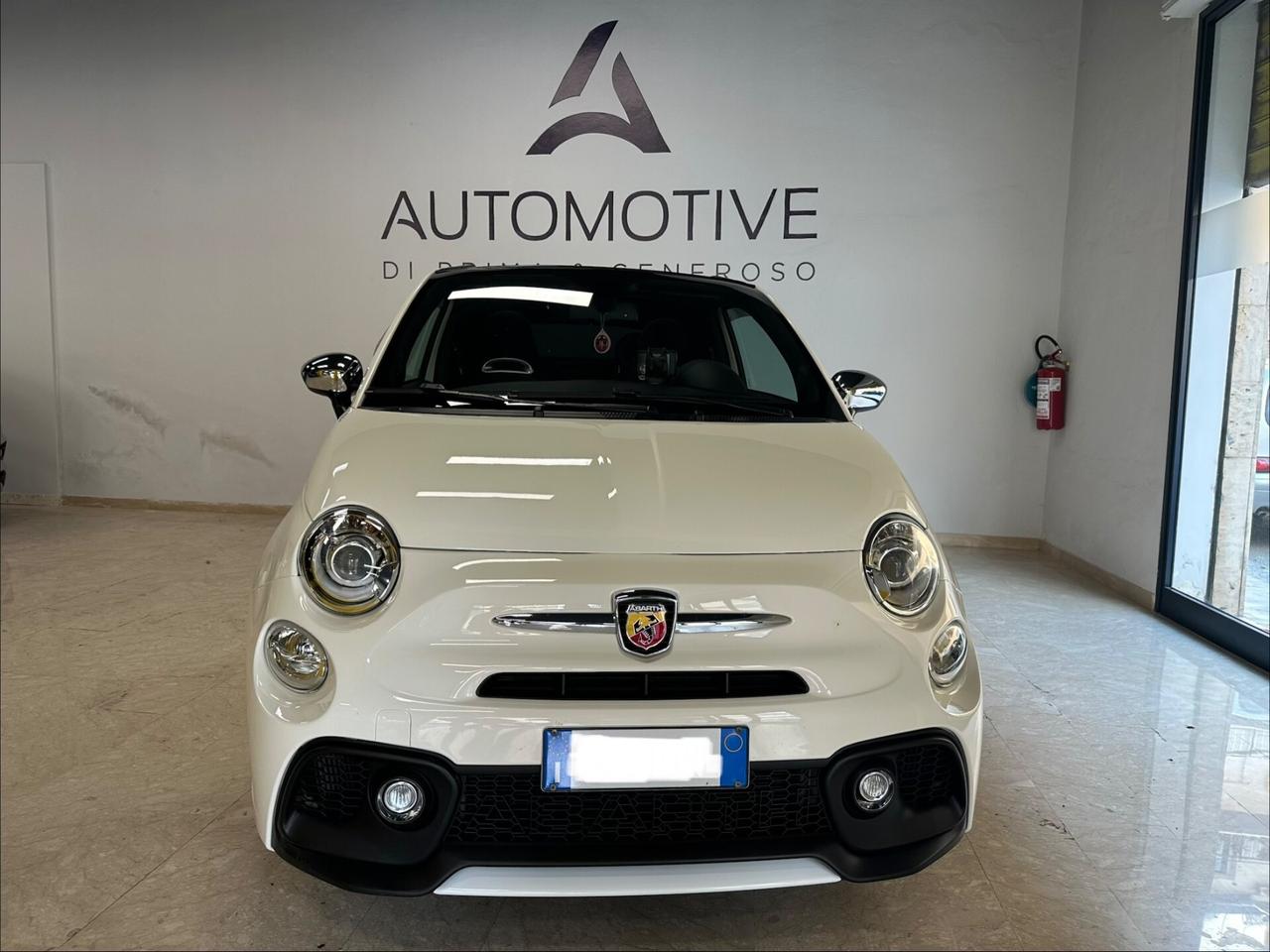 Abarth 500 C 1.4 Turbo T-Jet Custom