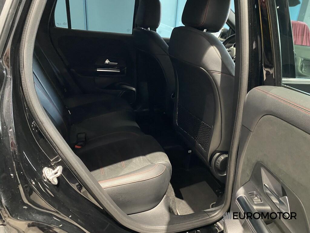 Mercedes GLA 180 180 D Premium 8G-DCT