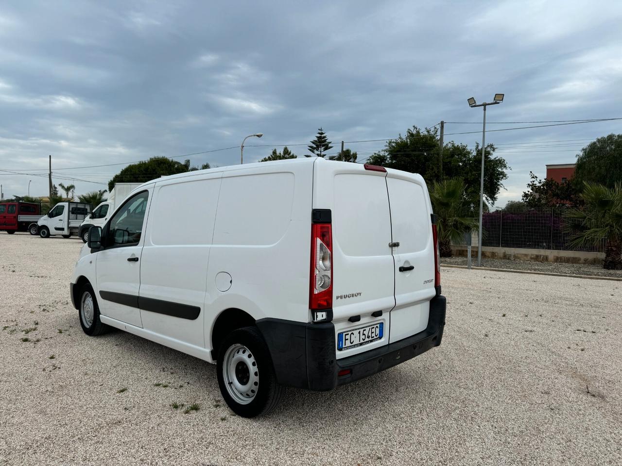 Peugeot Expert 2.0 HDI 120 CV KM 135.000 2 DISPONIBILI