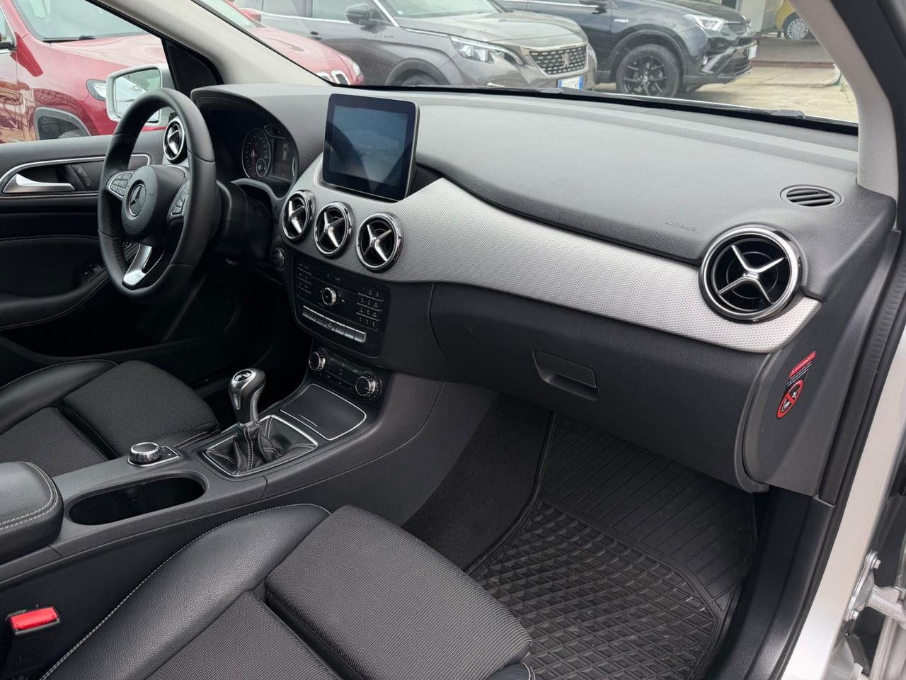 Mercedes-benz B 180 d Premium