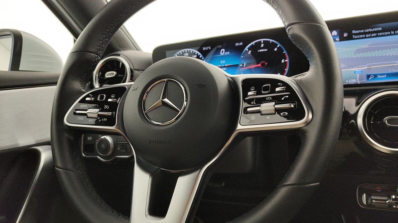 Mercedes-Benz A 180 d Sport auto