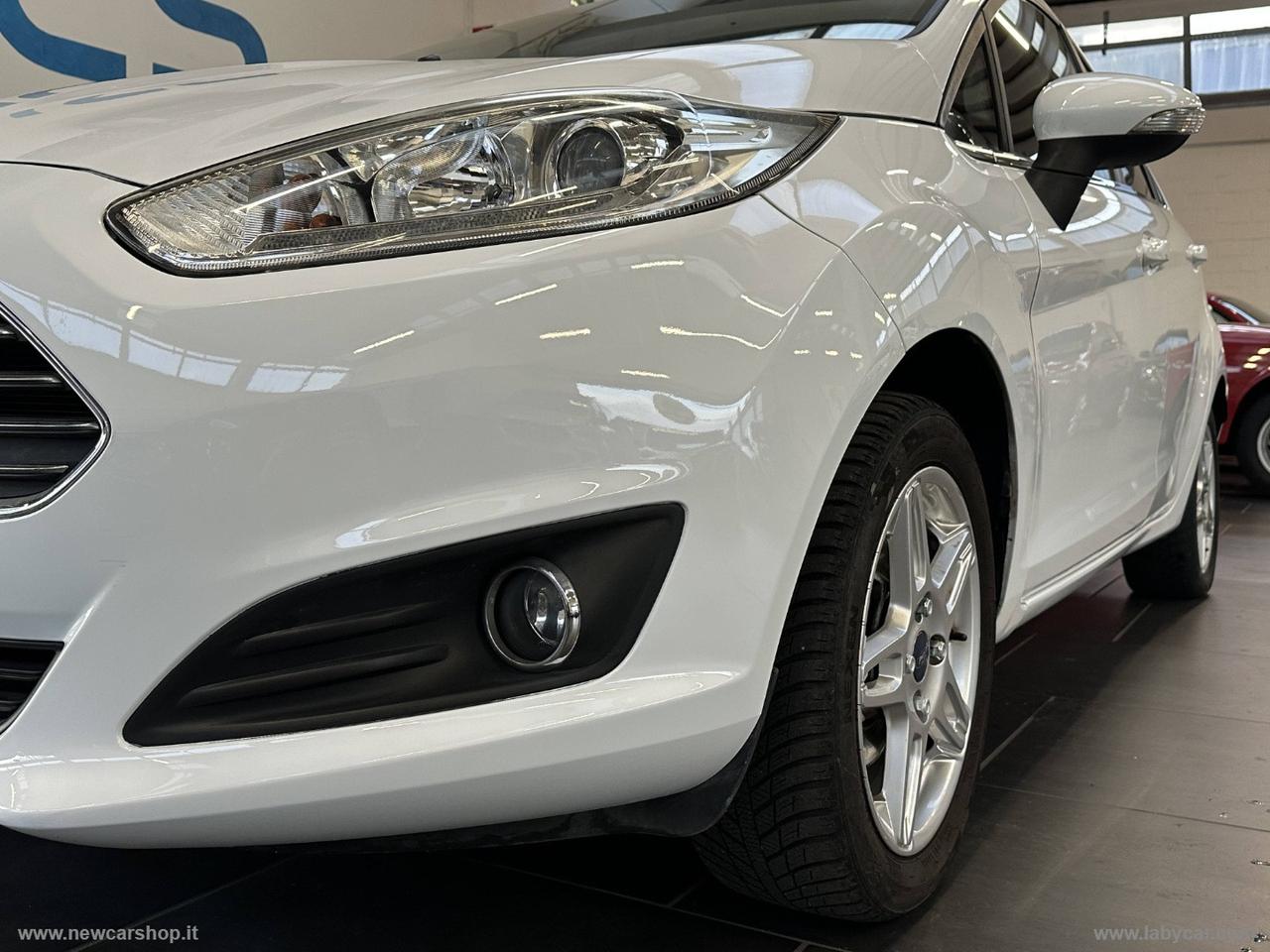 FORD Fiesta 1.0 80 CV 5p. Black & White Ed.