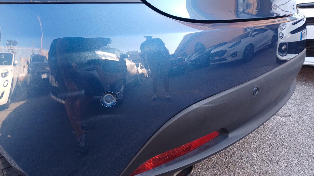 Lancia Ypsilon 1.0 FireFly 5 porte S&S Hybrid Gold