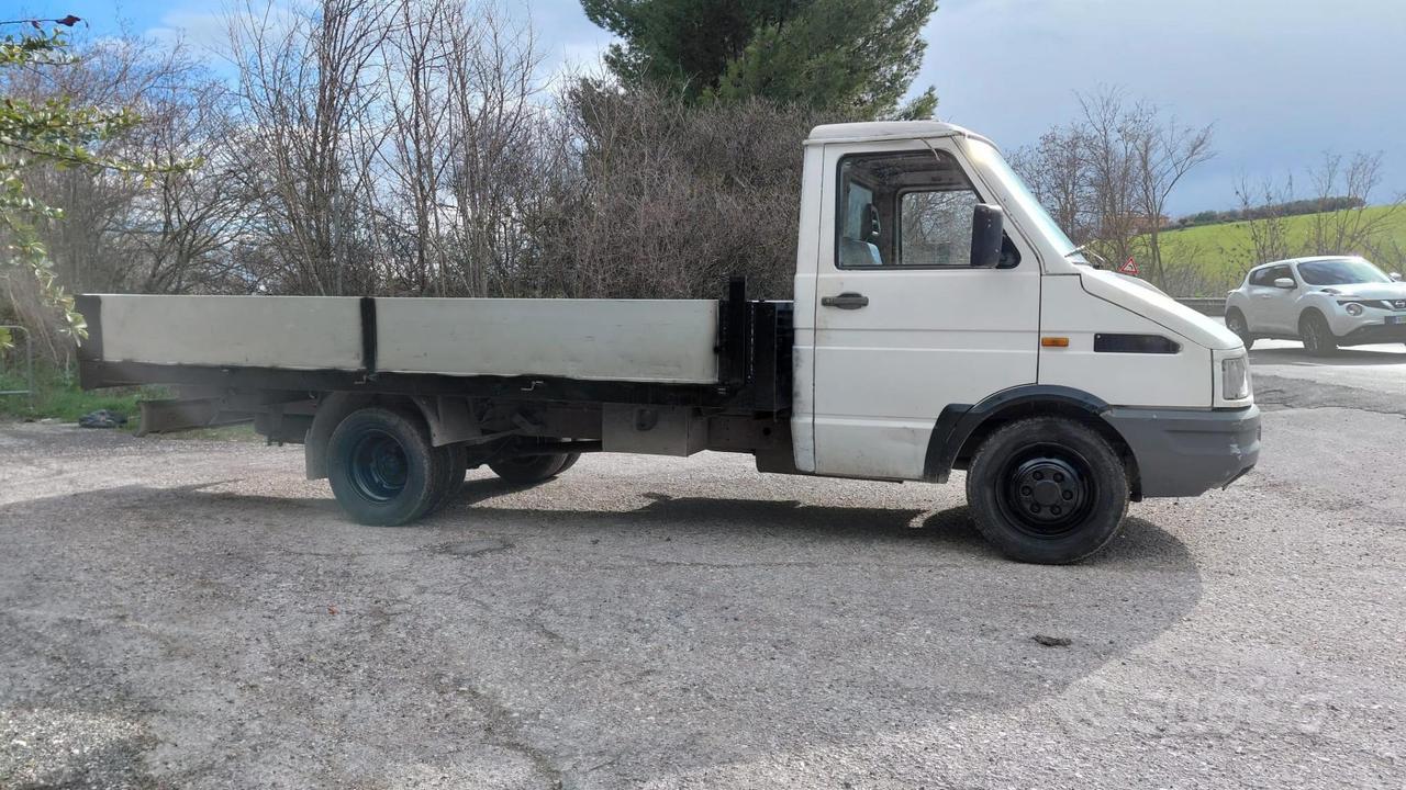 iveco daily 35.12 motore 2.8 turbo