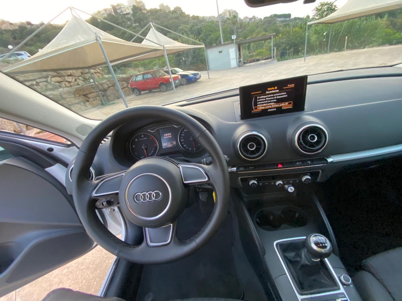 Audi A3 SPB 1.6 TDI 105 cv Business