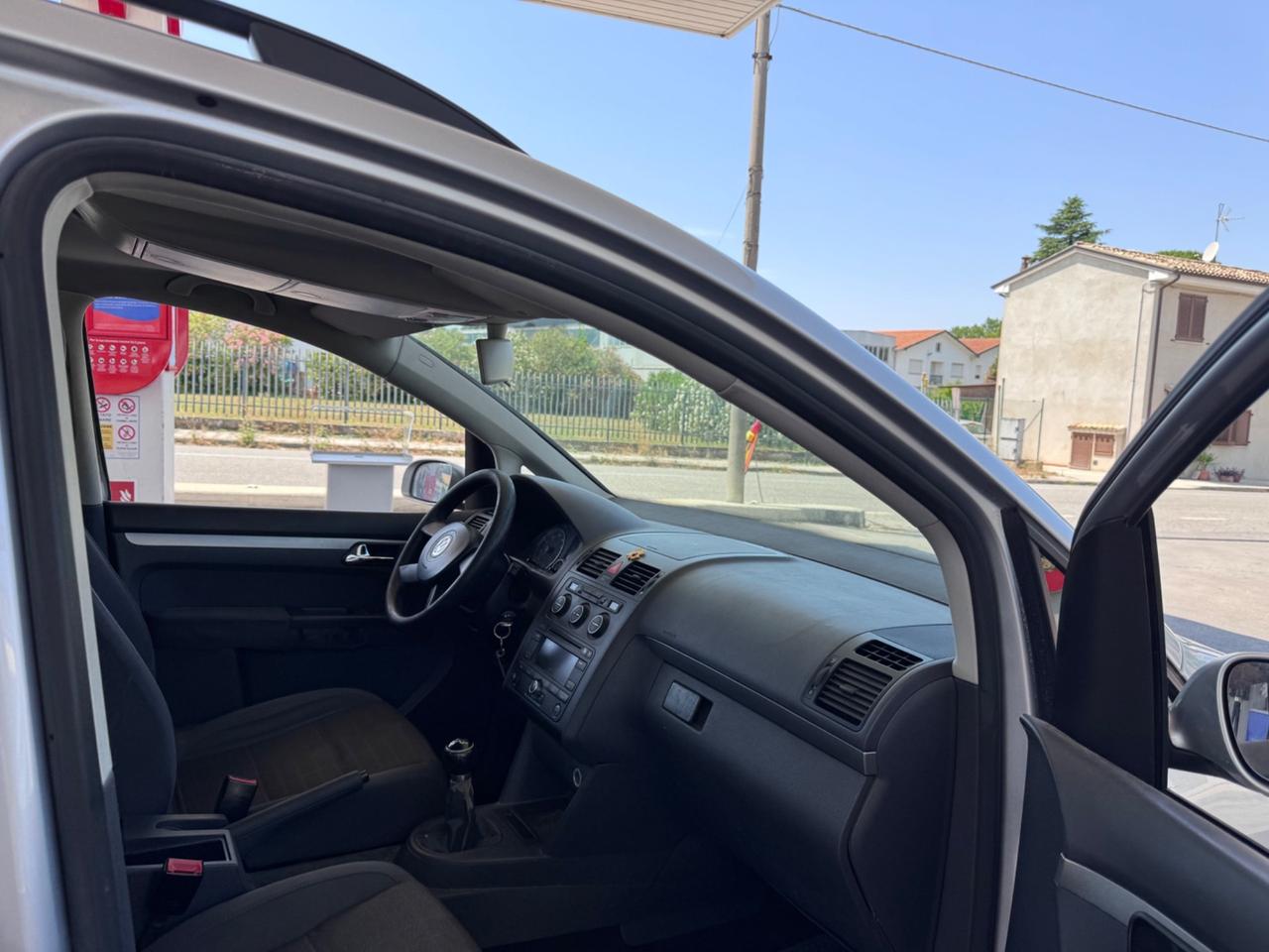 Volkswagen Touran 2.0 16V FSI Highline Metano