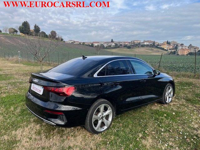 AUDI A3 Sedan 35 TDI S tronic Business Advanced