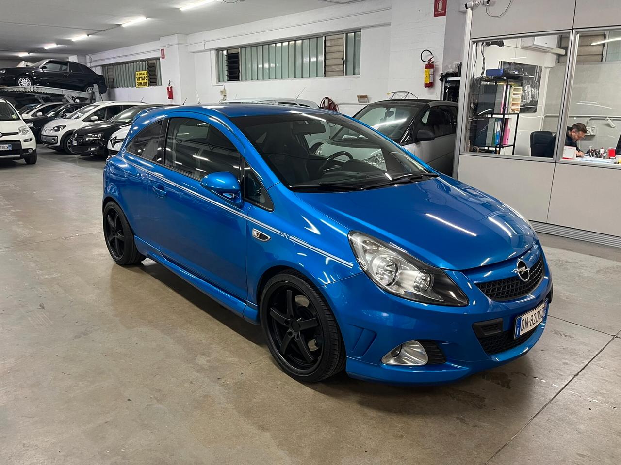 Opel Corsa 1.6 T 192CV 3 porte OPC