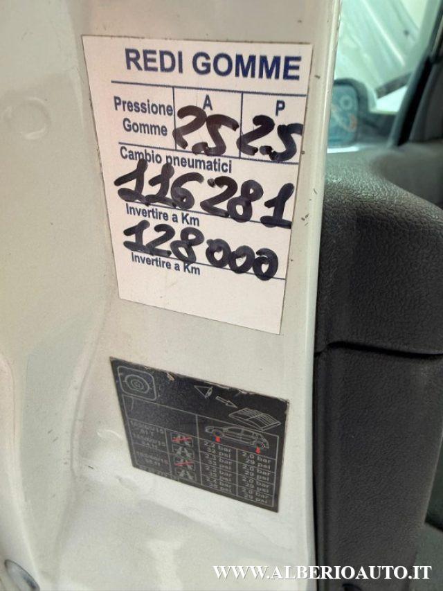 RENAULT Clio 1.2 16V 5 porte Live!