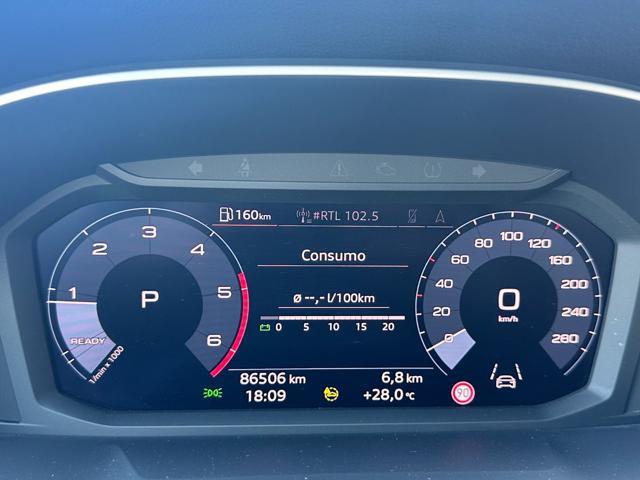 AUDI Q3 35 TDI S tronic Business