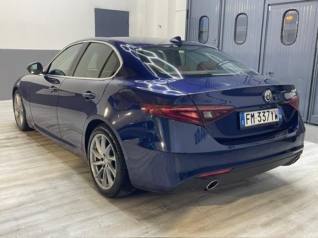 Alfa Romeo Giulia 2.2 Turbodiesel 180 CV AT8 Business Sport Launch Ed.