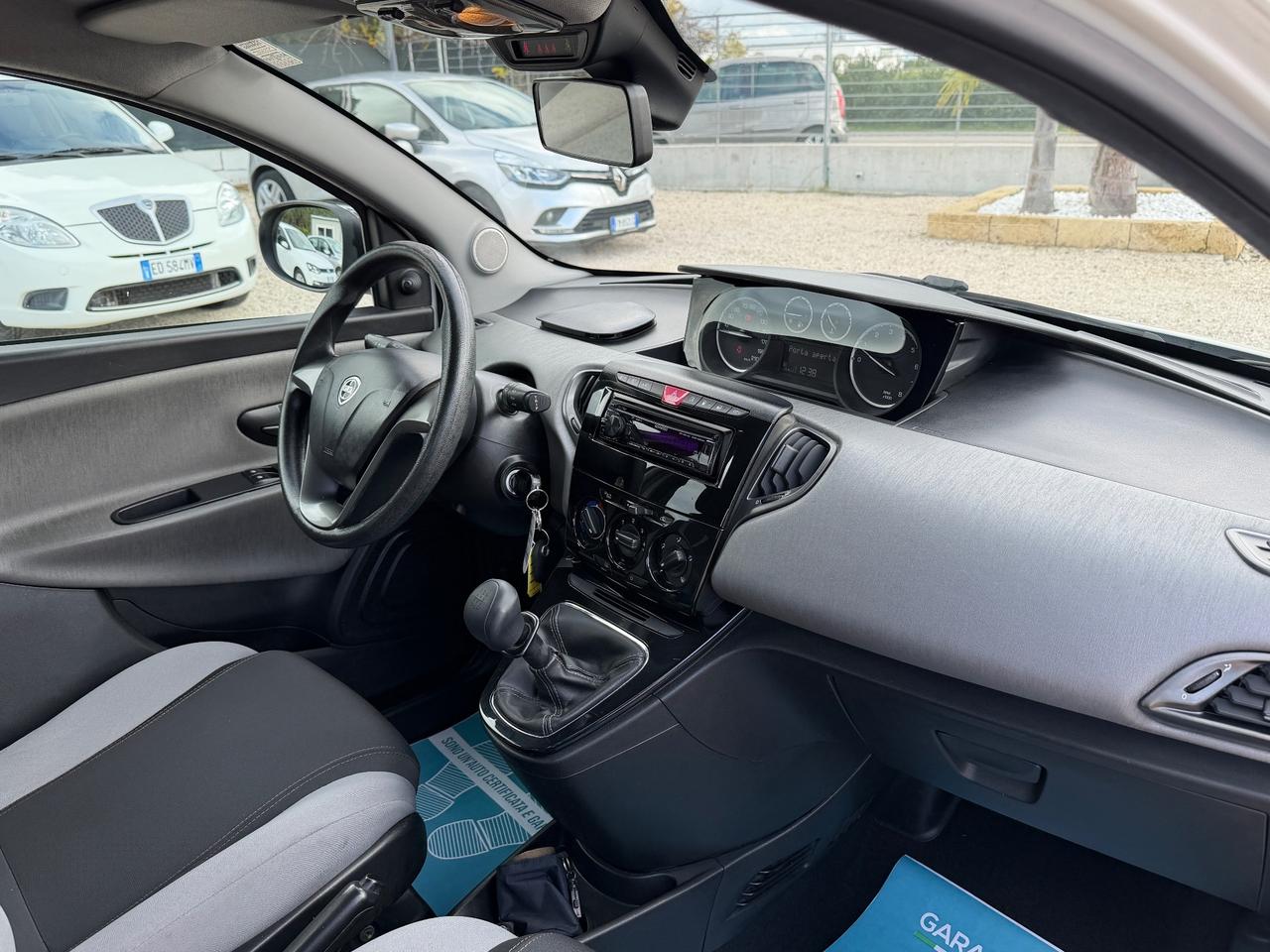 Lancia Ypsilon 1.2 69 CV 5 porte GPL Ecochic Gold