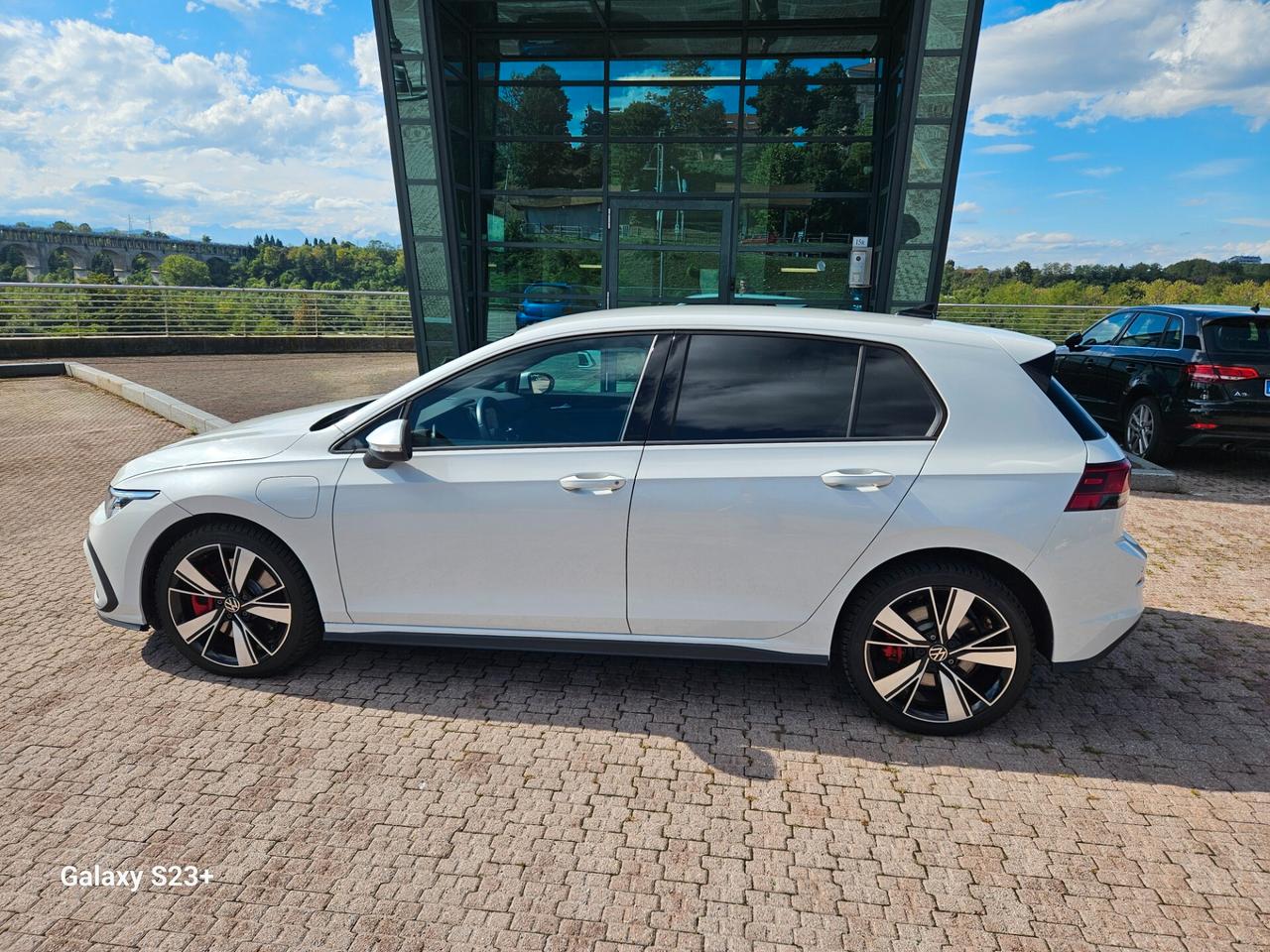 Volkswagen Golf GTE HYBRID elettrica/benzina