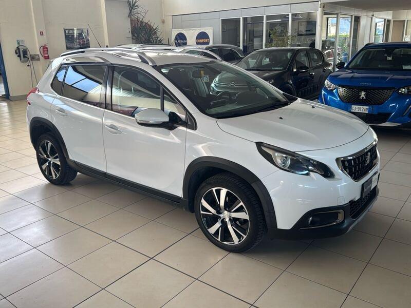 Peugeot 2008 BlueHDi 100cv Allure