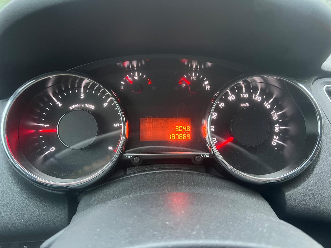 Peugeot 5008 1.6 HDi 112CV Business