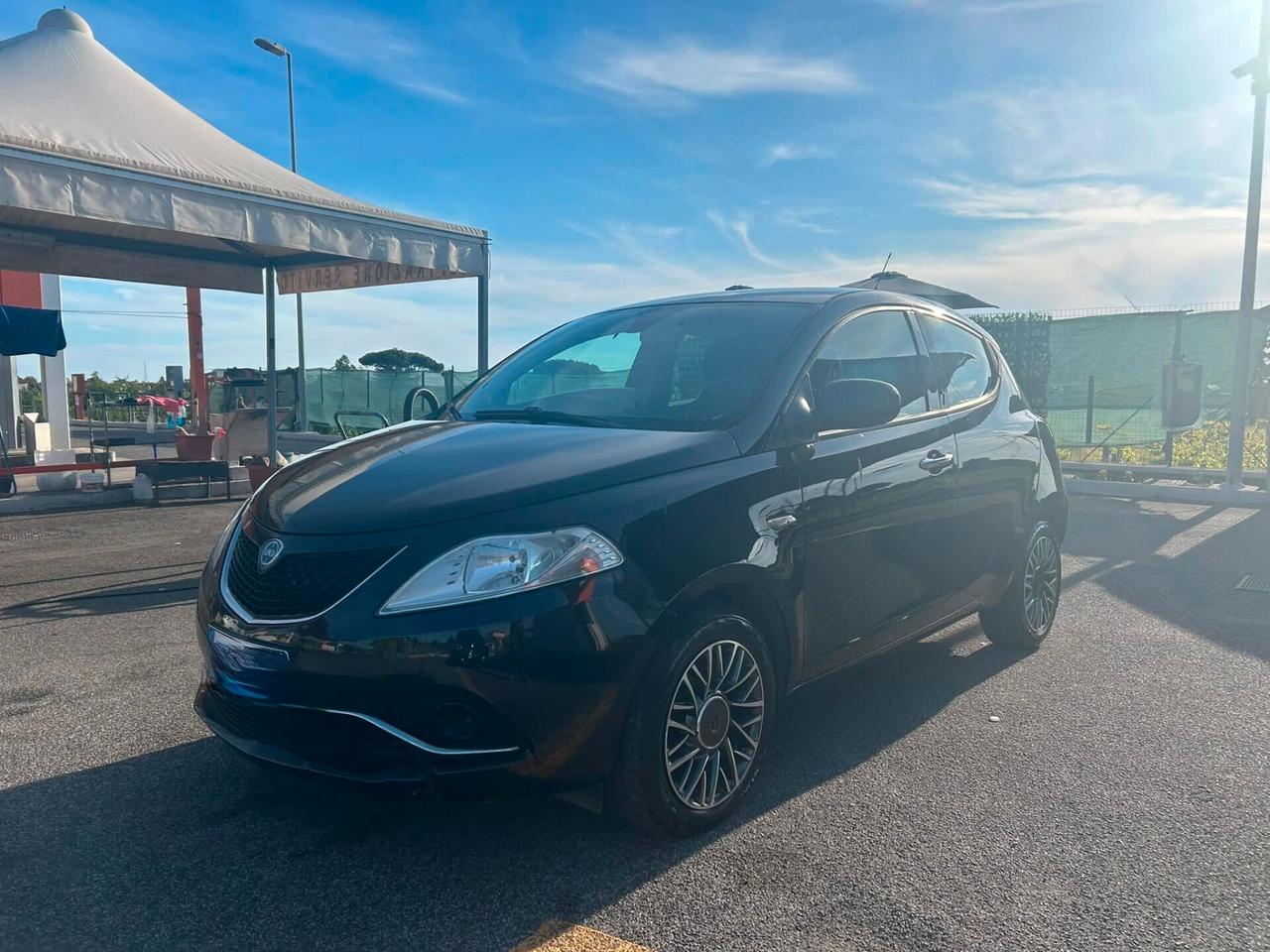 Lancia Ypsilon 1.3 MJT 16V 80 CV 5 porte S&S Gold