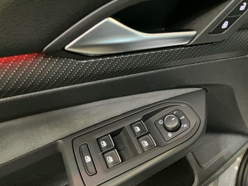 Volkswagen Golf Golf 1.5 eTSI 150 CV EVO ACT DSG R-Line