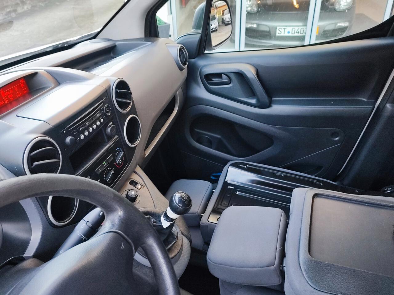 Peugeot Partner 3 Posti Euro 6 IVA COMPRESA