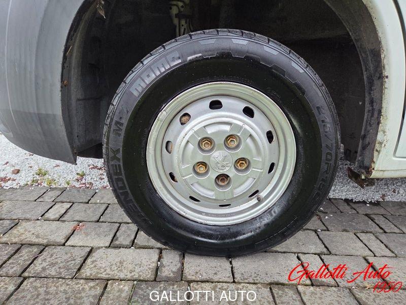 Peugeot Boxer 330 2.2 HDi/130CV FAP PM-TM Combi+IVA-DISABILI