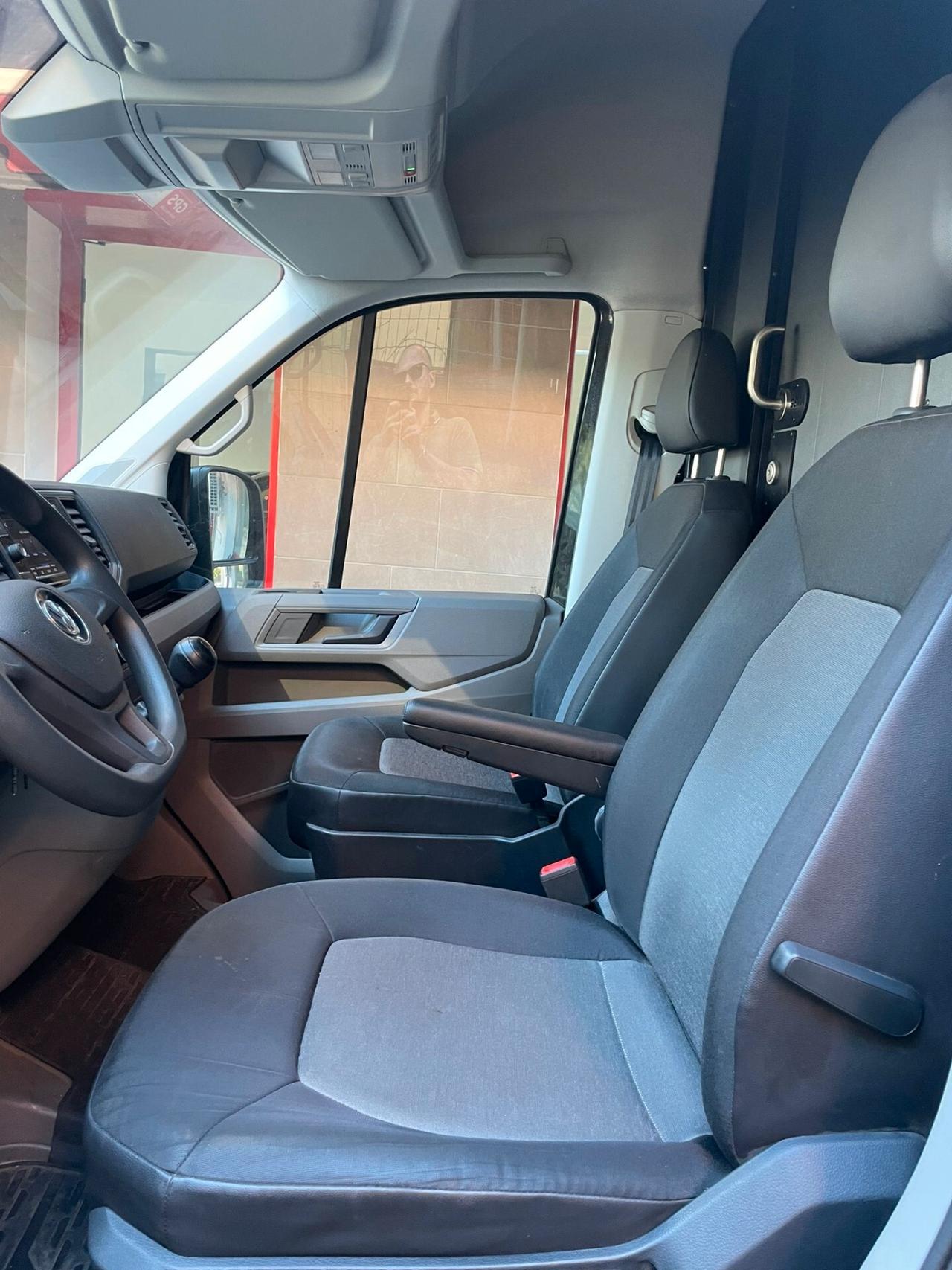 Volkswagen Crafter 30 L3H3 2.0 TDI 103 kW IN ARRIVO