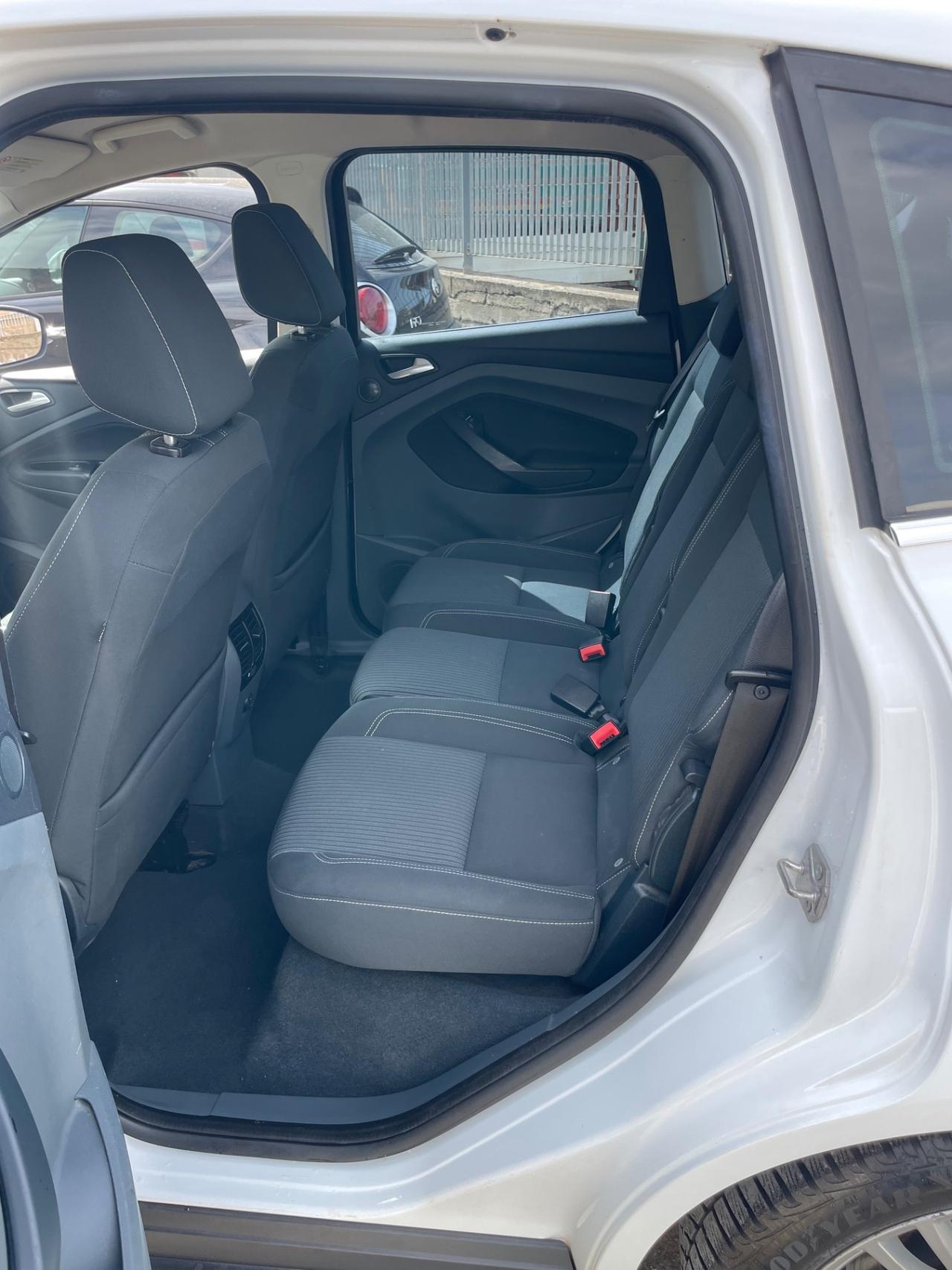 Ford C-Max 2.0 TDCi 115CV Powershift Titanium