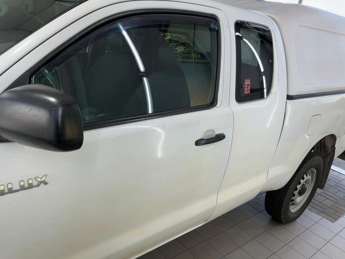Toyota Hilux 2.5 D-4D 4WD 2p. EXTRA CAB 4X4