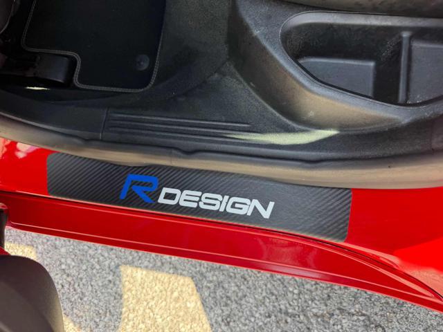 VOLVO V40 D2 R-design Momentum senza nessun lavoro da fare