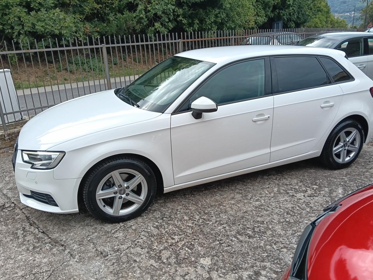 Audi A3 SPB 30 TDI S tronic Business