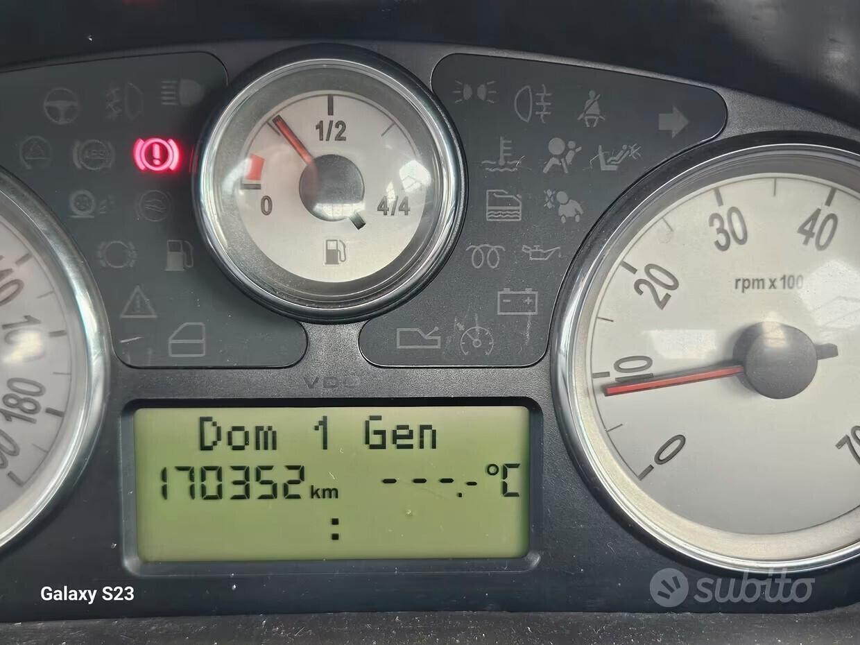 Lancia Ypsilon 1.3 MJT 75 CV Platino