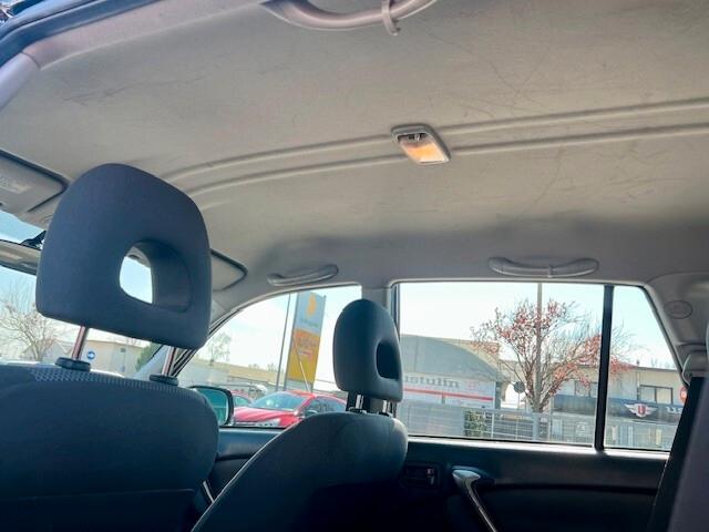 Toyota RAV 4 RAV4 2.0 D-4D 5 porte Sol 4x4