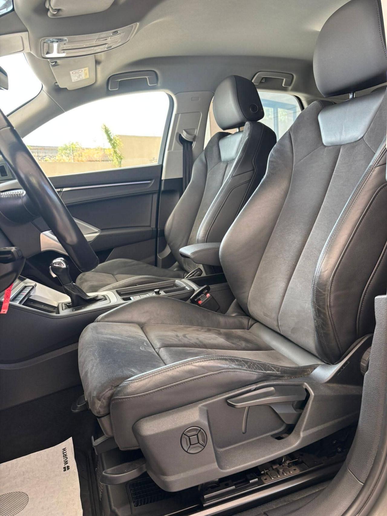 Audi Q3 2.0 Tdi SportBack 150 CV Sport !'!'!