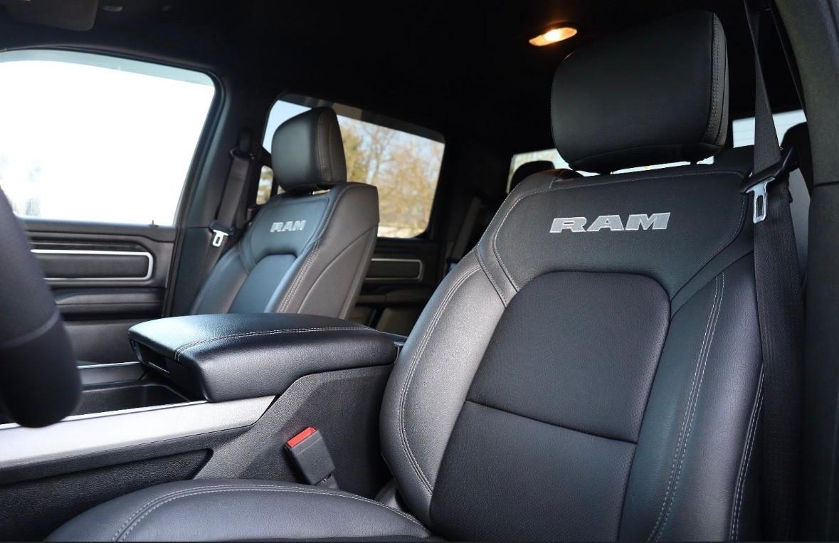 Dodge RAM BIGHORN LONESTAR cerchi 20 RETROCAMERA 2020
