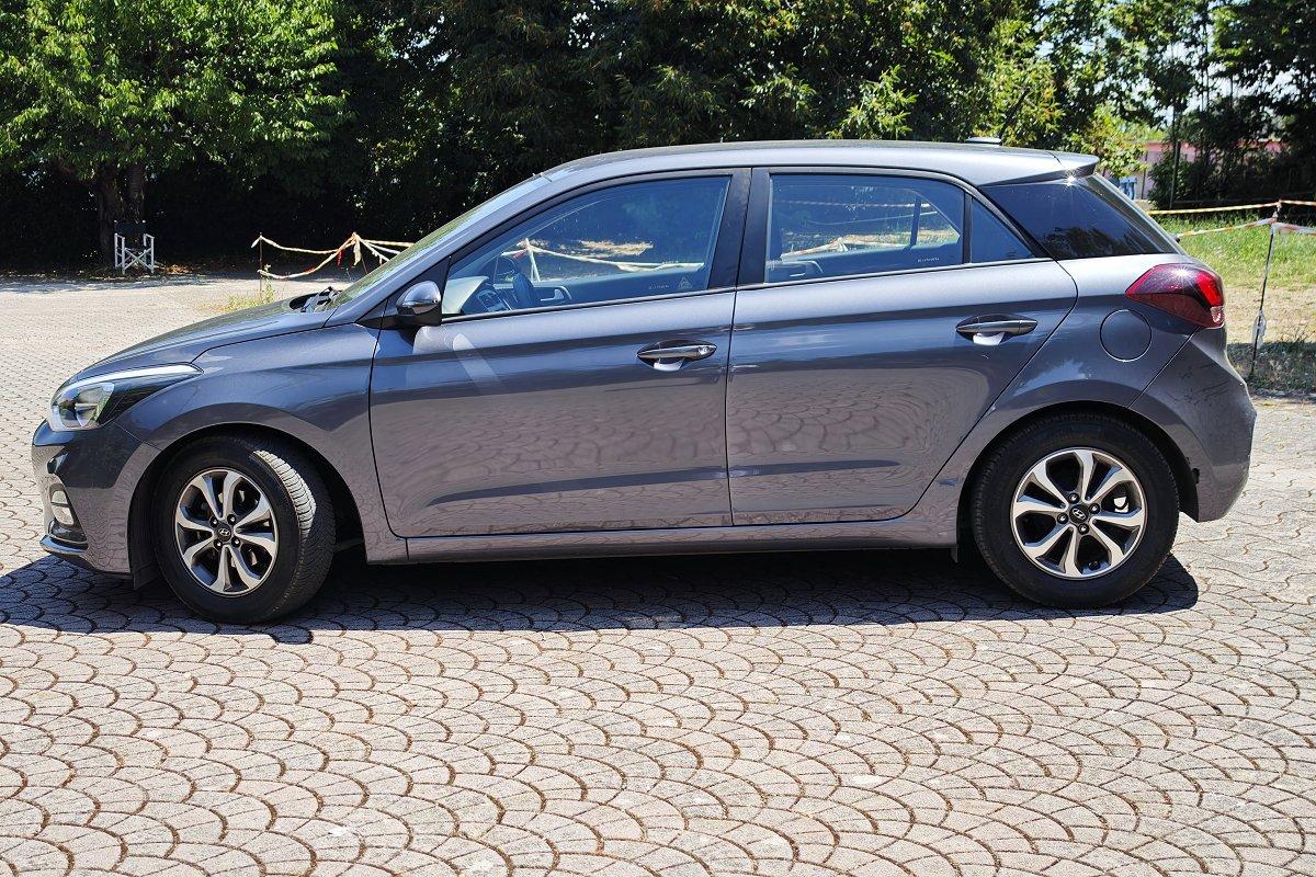 HYUNDAI i20 1.2 5 porte Connectline