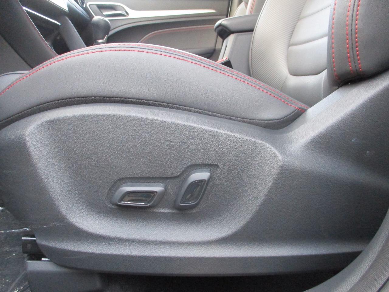 Mg ZS 1.5 Luxury - Carplay/Led