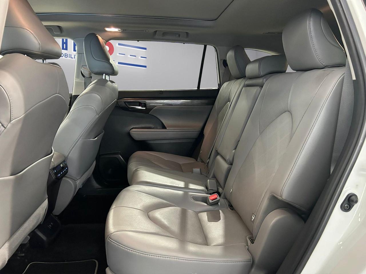 Toyota Highlander 2.5h Executive e-cvt