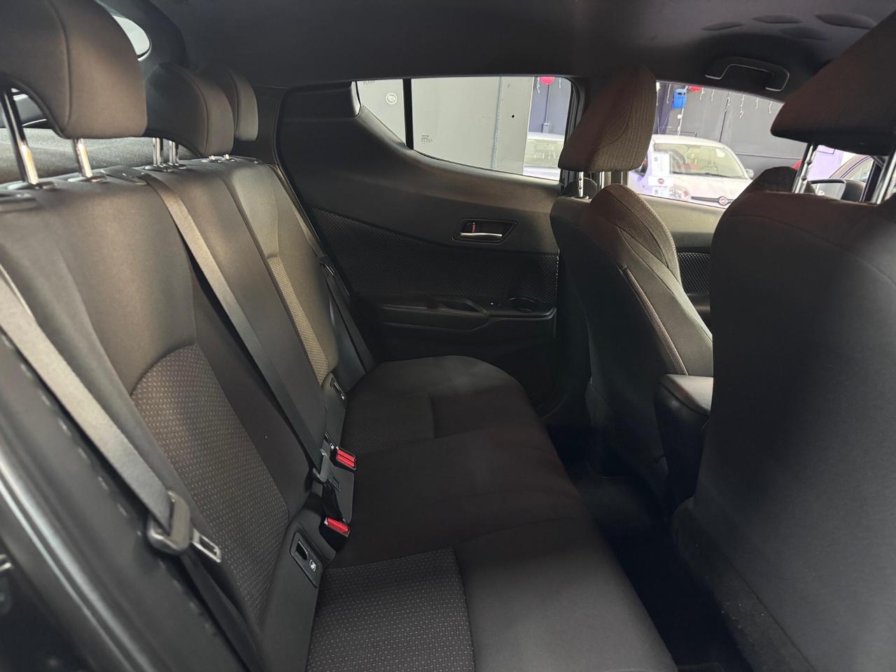 Toyota C-HR 1.8 Hybrid E-CVT – Anno 2019 – 108.000 km