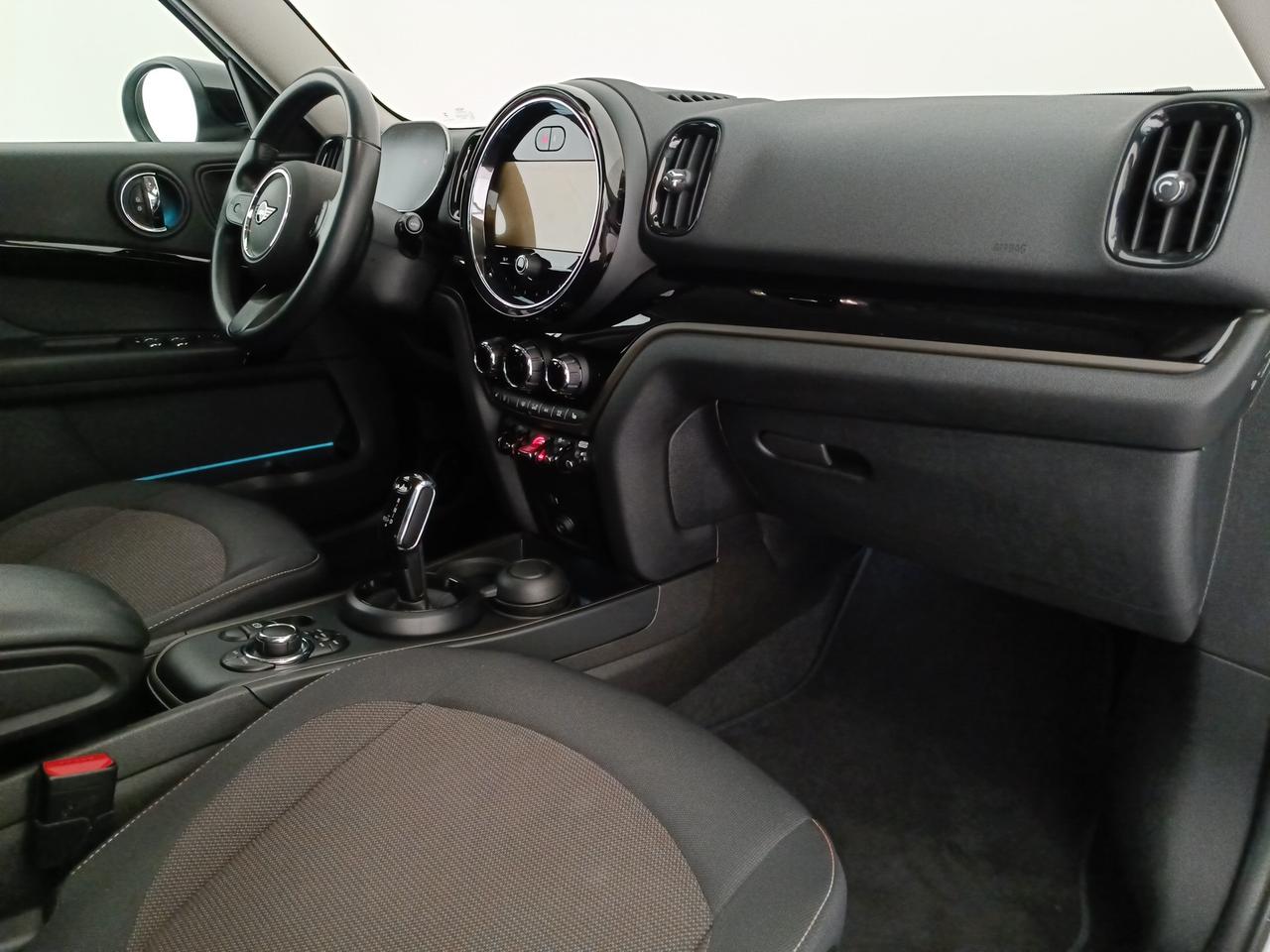 MINI Mini Countryman 1.5 Cooper Essential auto