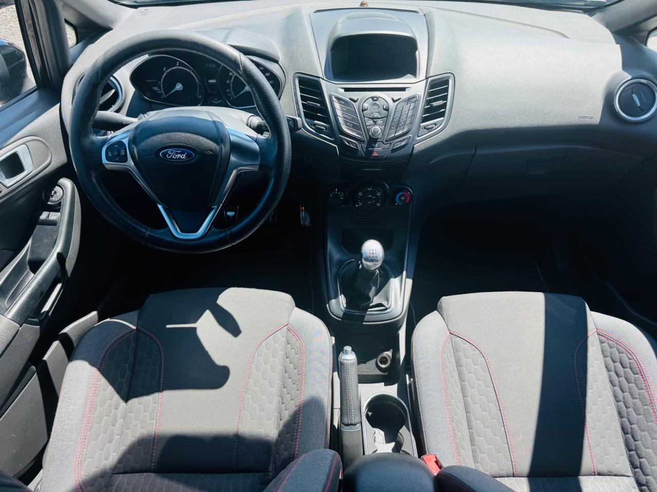 Ford Fiesta 1.5 TDCi 75CV 5 porte ST-Line