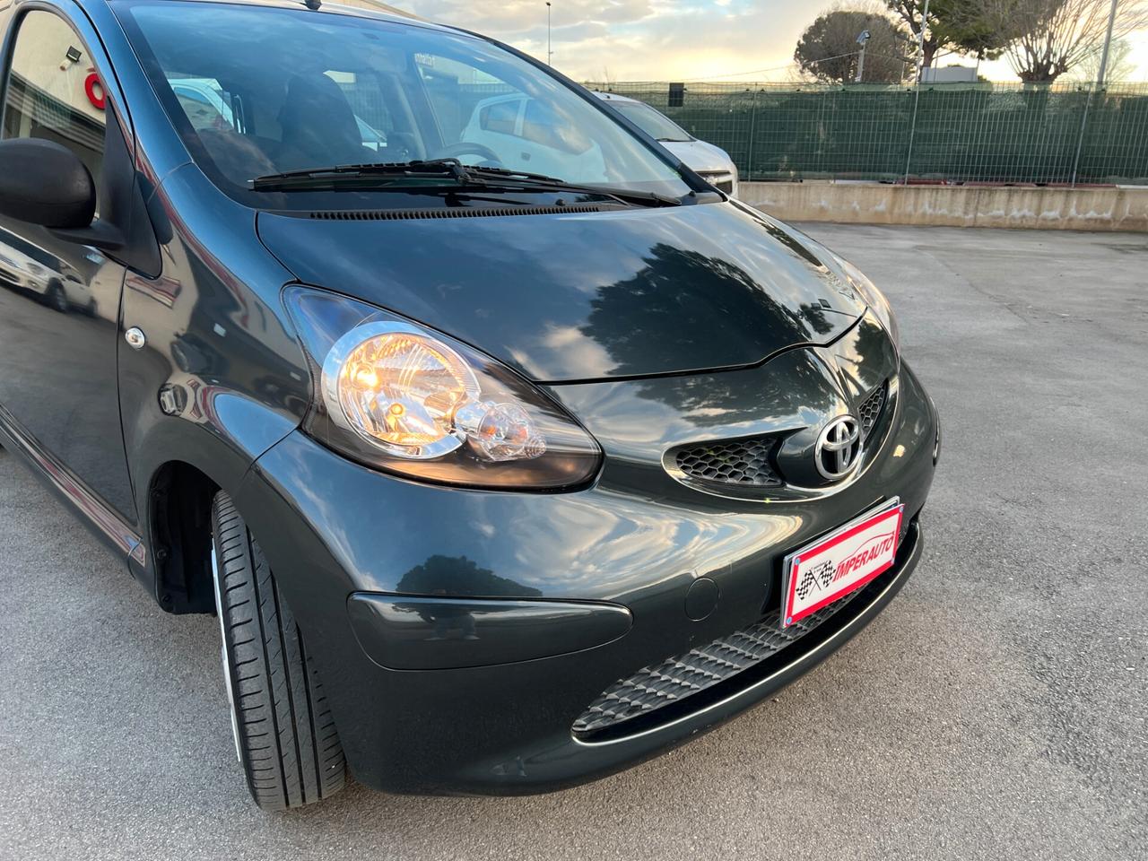 Toyota Aygo 1.0 Now TAGLIANDATA CON GARANZIA