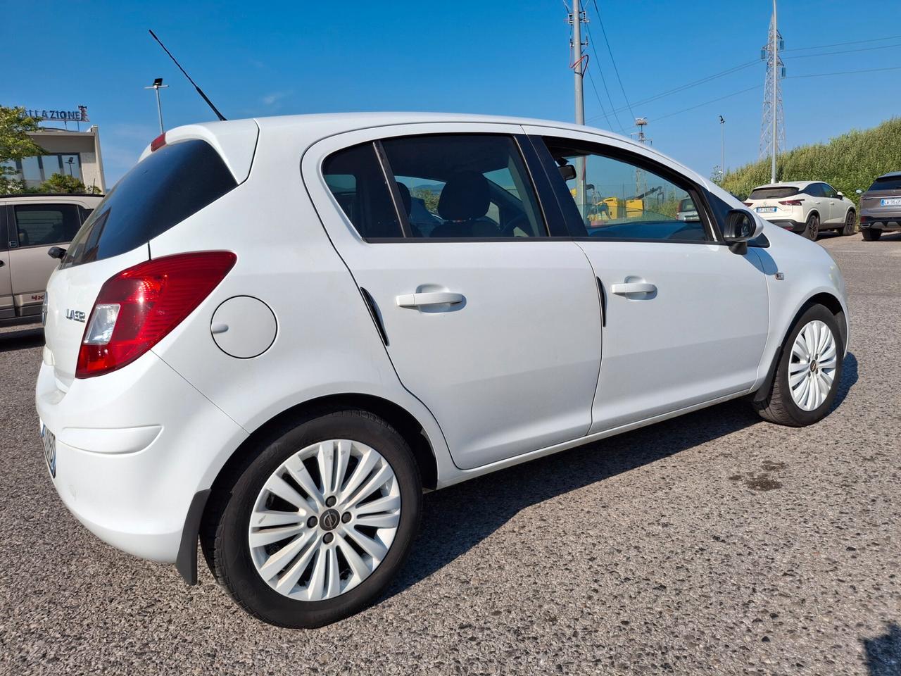 Opel Corsa 1.2-85CV. 5 Porte Benzina/GPL-TECH Edition