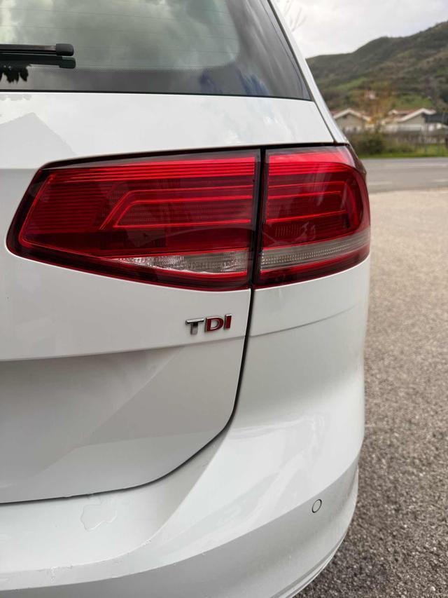 VOLKSWAGEN Passat Variant 1.6 TDI SCR DSG Business BMT