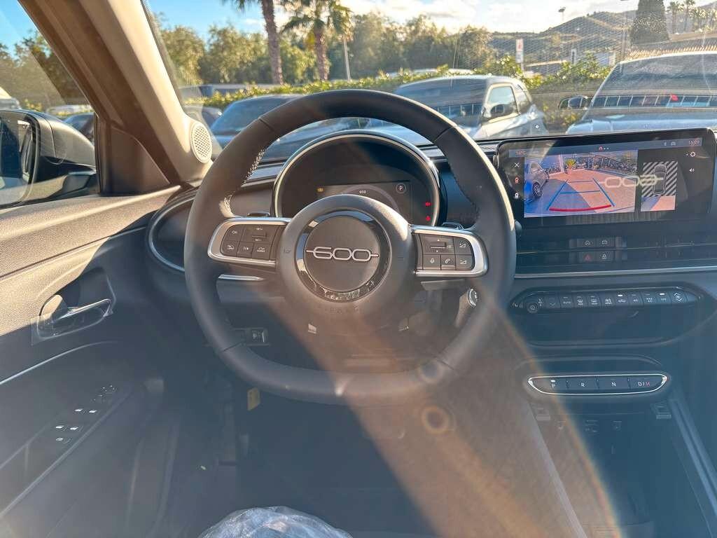 Fiat 600 Hybrid 110 CV DCT MHEV Icon 2026 KM 0 IVA ESPOSTA Tua a soli 209 Euro al mese