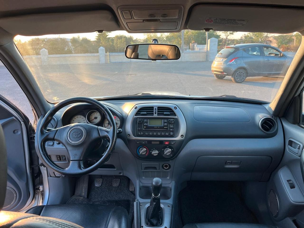 Toyota RAV 4 RAV4 2.0 Tdi D-4D cat 5 porte Sol
