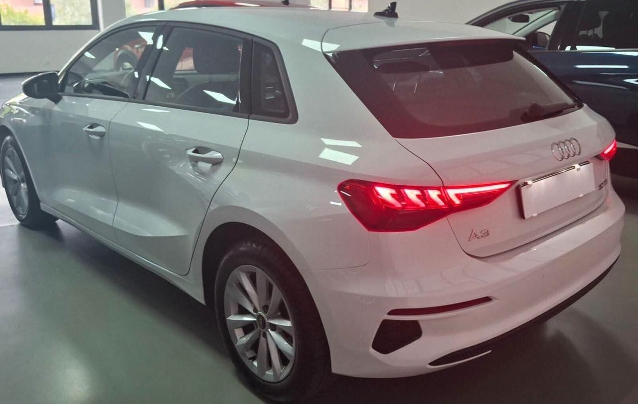 Audi A3 SPB 30 TDI automatica fari full led