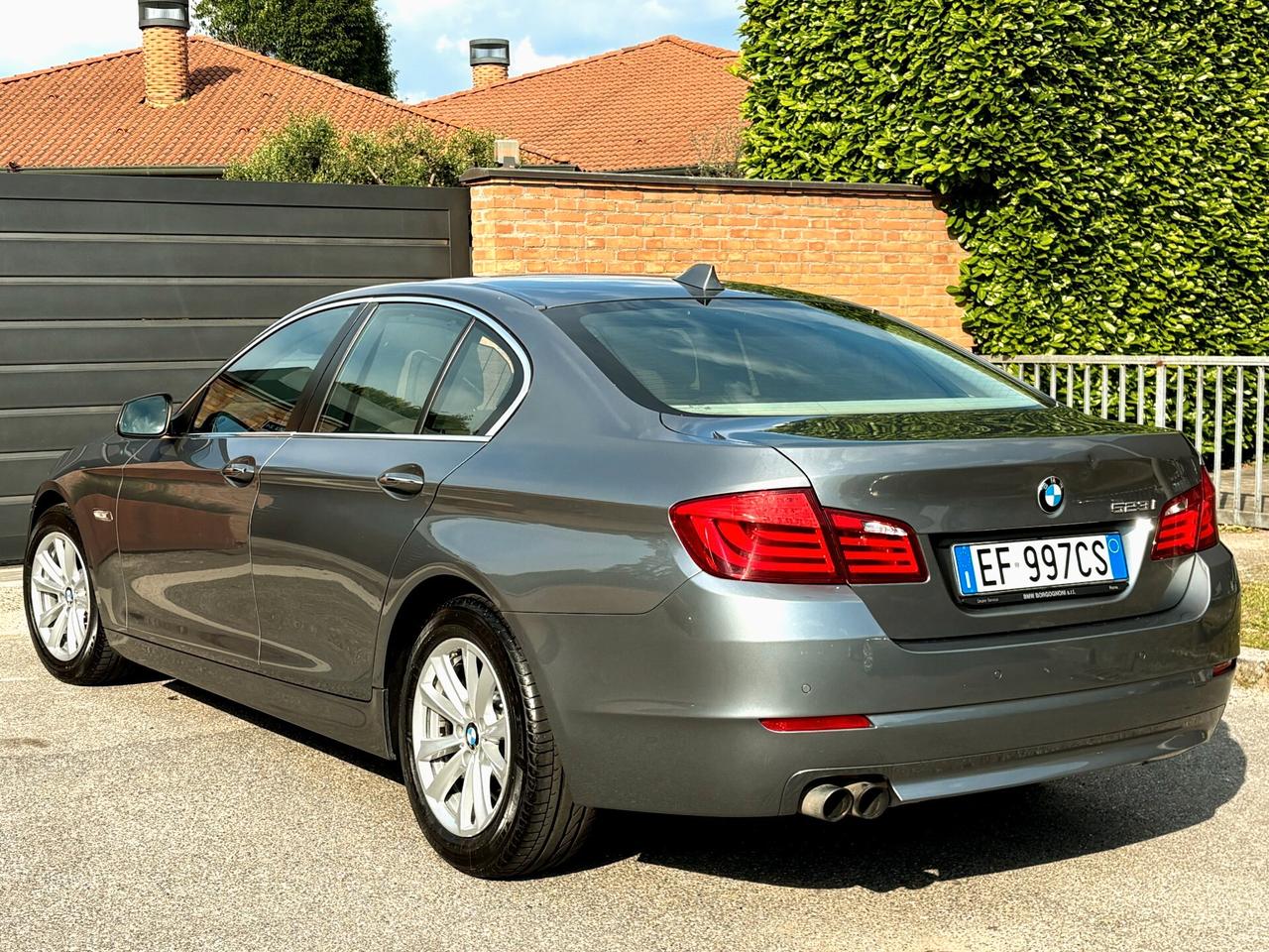 BMW 523 aut.(benzina)-BERLINA- 91500km -FULL-2010